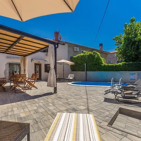 House Pavovci Case de vacanță