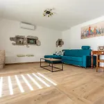 House Pavovci * Milohnići