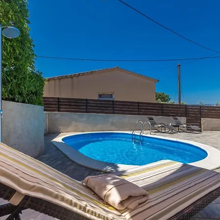 House Pavovci Dom wakacyjny *